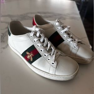 Gucci Women's Ace sneaker with bee
